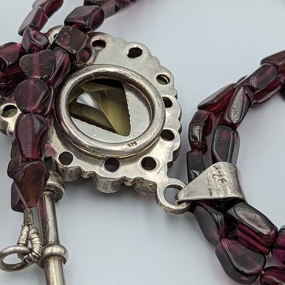 Beautiful garnet Sterling two strand necklace with multi gem's pendant - Picture 4 of 13